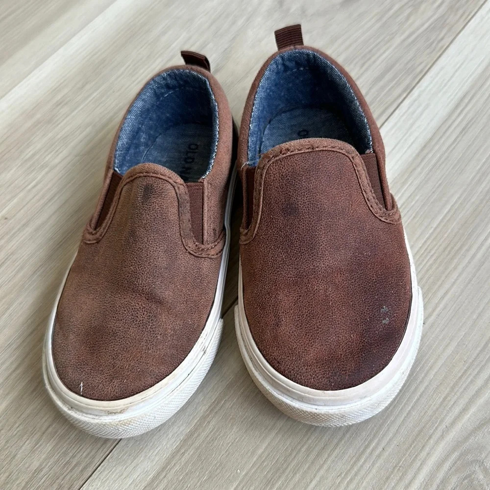 Old navy shoes